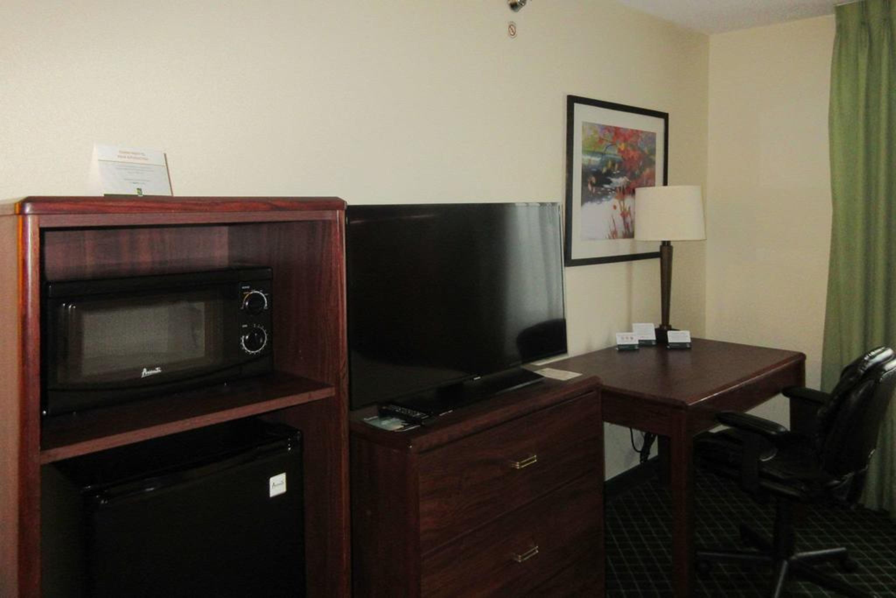 Wingate By Wyndham Uniontown Hotel Exterior photo